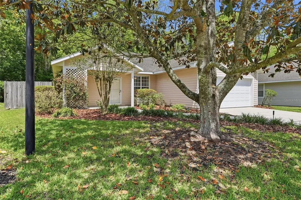 14061 NW 9th Road Newberry FL 32669