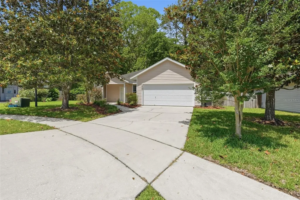 14061 NW 9th Road Newberry FL 32669