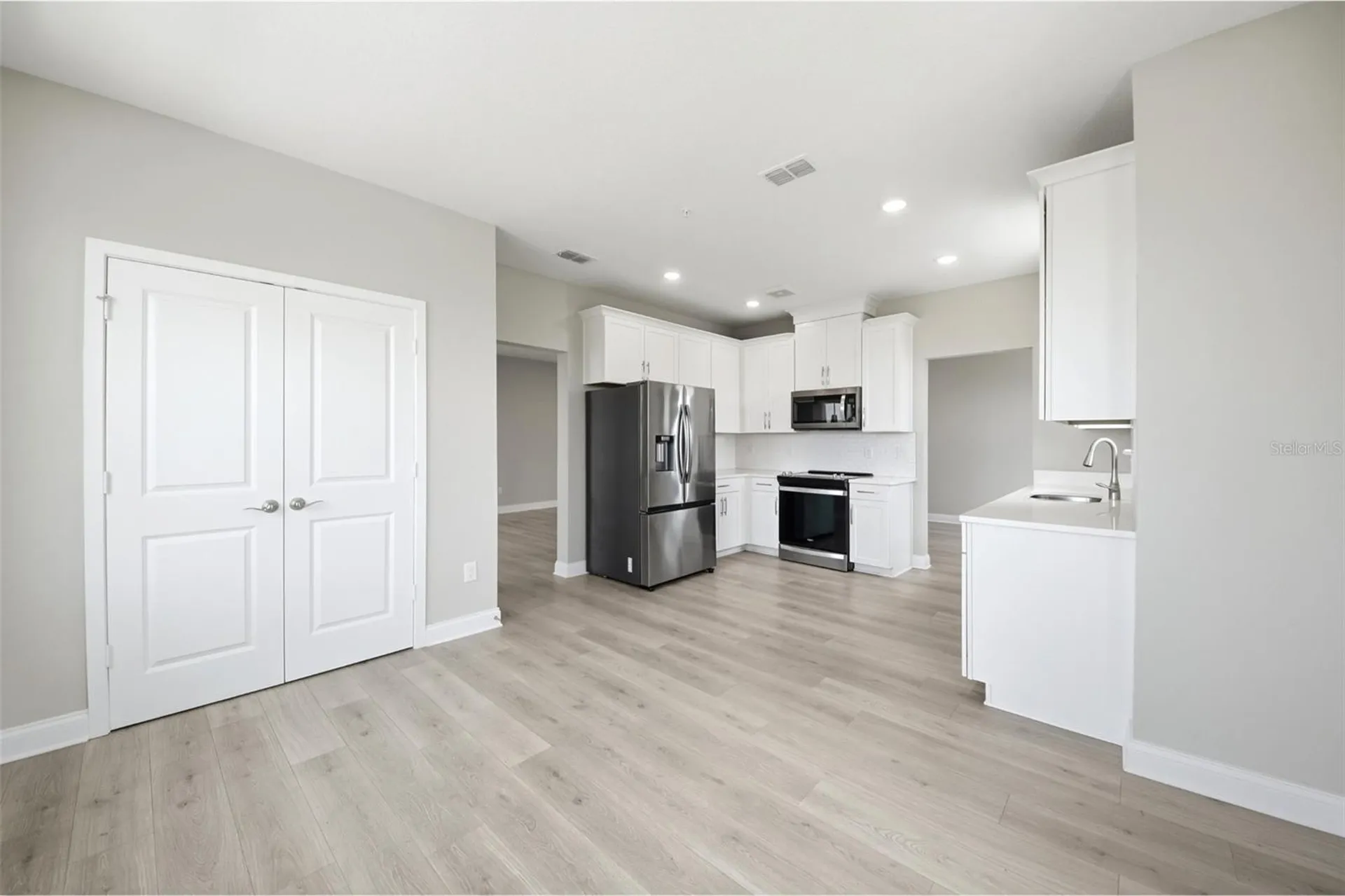 7521 Laureate Boulevard Orlando FL 32827