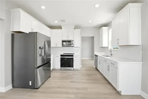 7521 Laureate Boulevard Orlando FL 32827