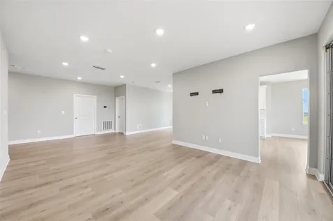 7521 Laureate Boulevard Orlando FL 32827