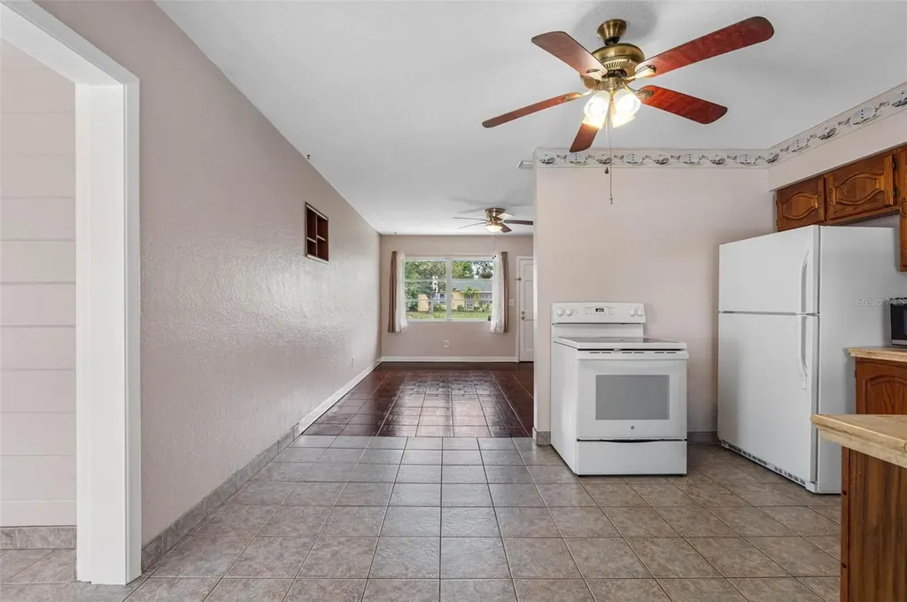 126 W Grapefruit Circle Clearwater FL 33759