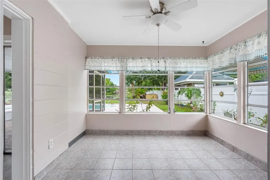 126 W Grapefruit Circle Clearwater FL 33759