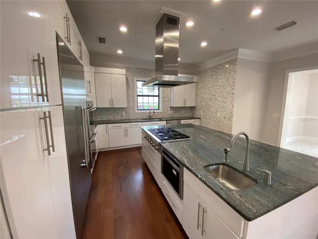 420 S Royal Poinciana Drive Tampa FL 33609