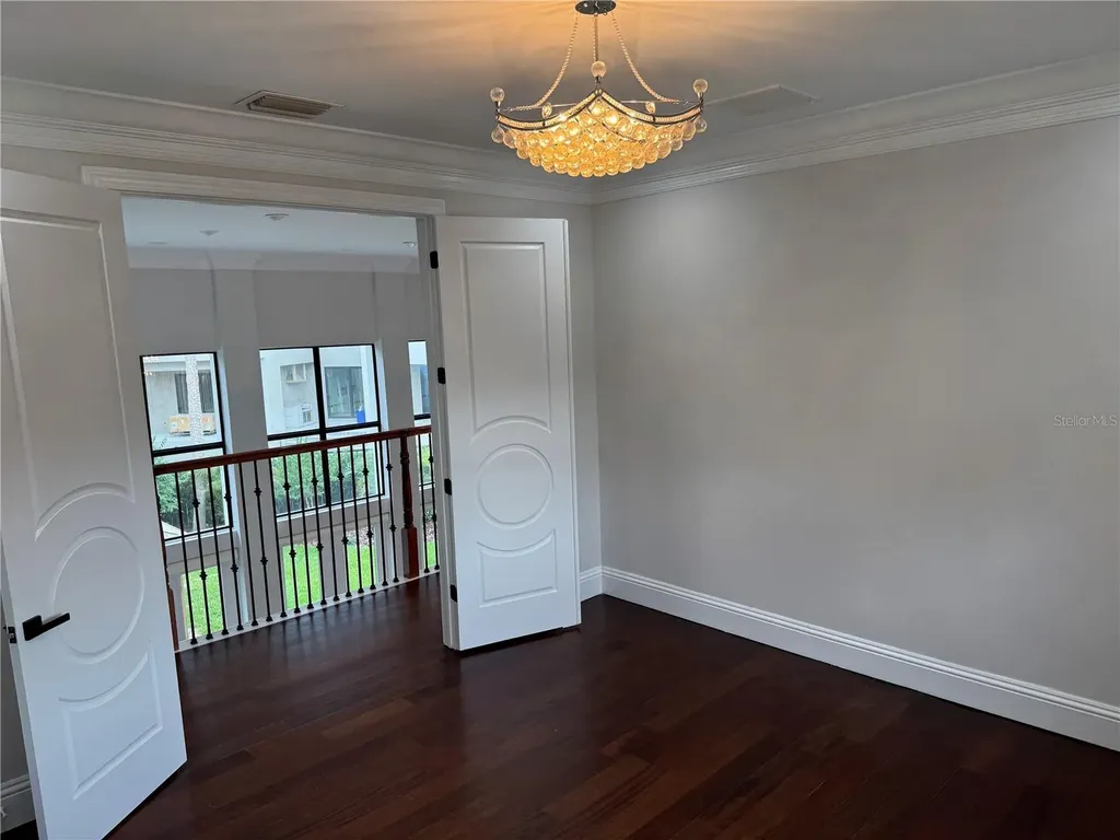 420 S Royal Poinciana Drive Tampa FL 33609