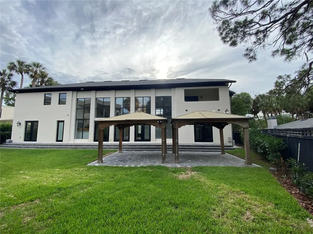 420 S Royal Poinciana Drive Tampa FL 33609