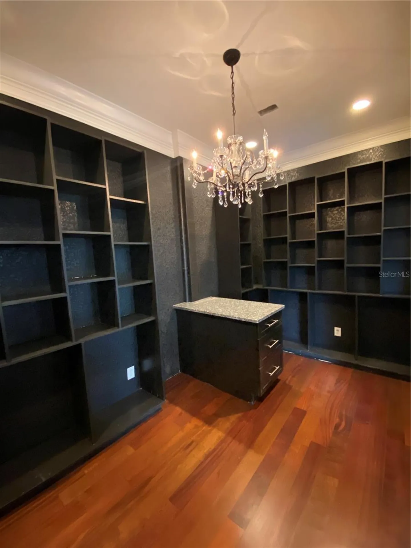 420 S Royal Poinciana Drive Tampa FL 33609