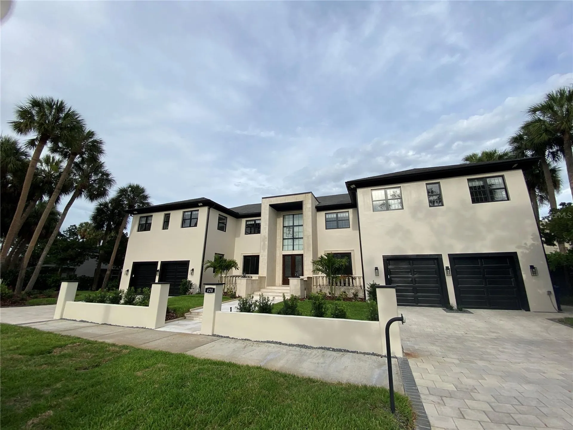 420 S Royal Poinciana Drive Tampa FL 33609
