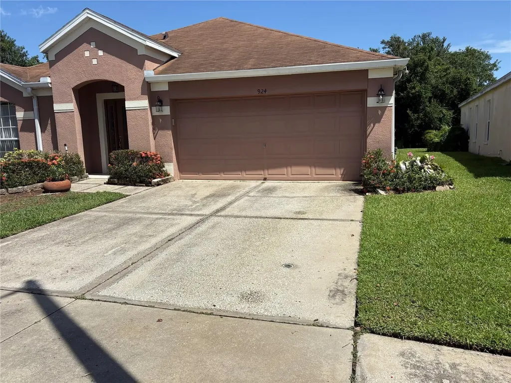924 Ridge Haven Drive Brandon FL 33511