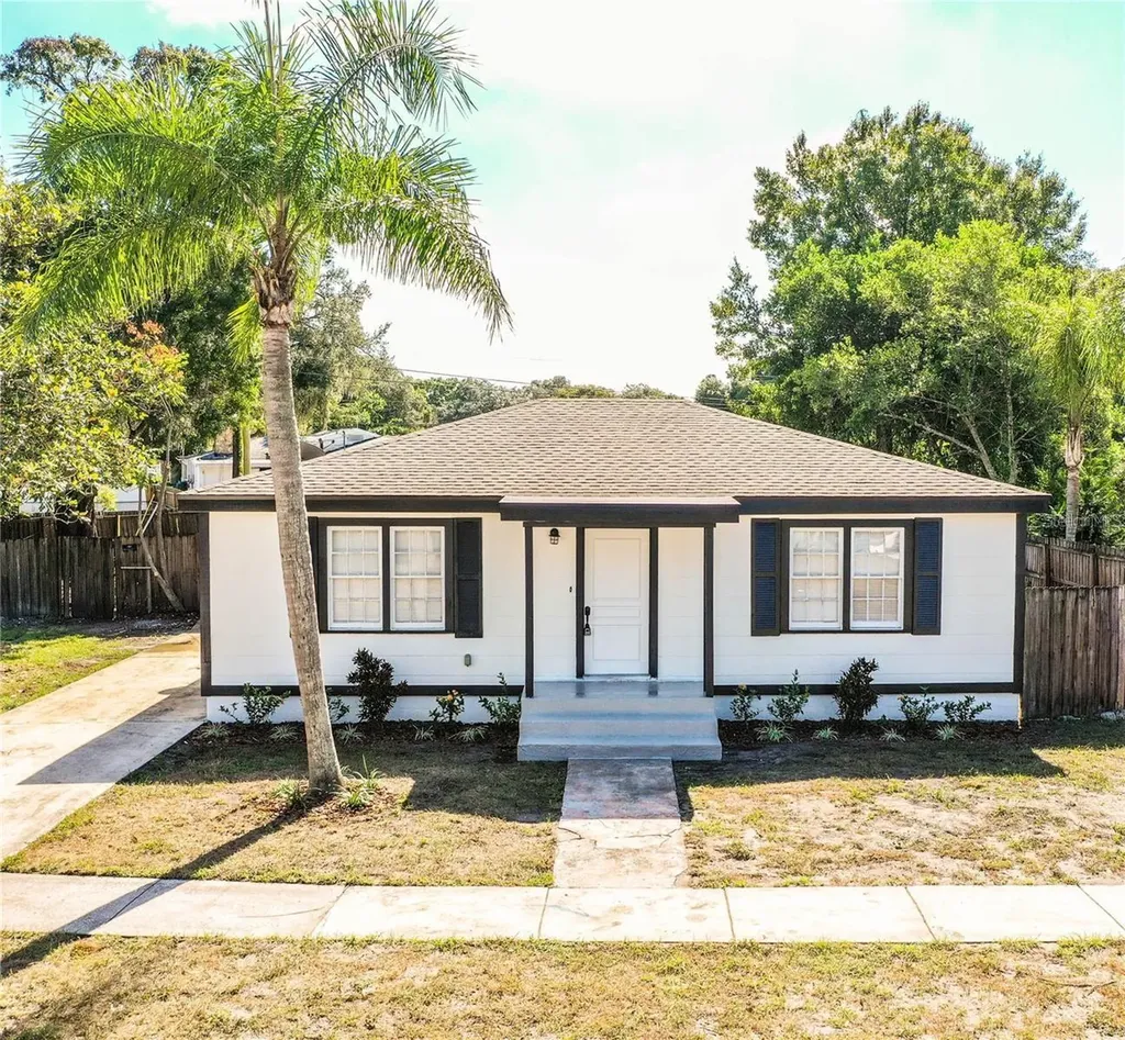 1851 E Elm Road Lakeland FL 33801