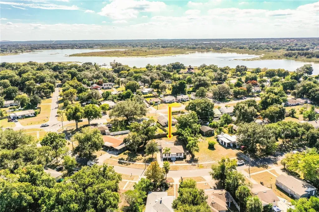 1851 E Elm Road Lakeland FL 33801