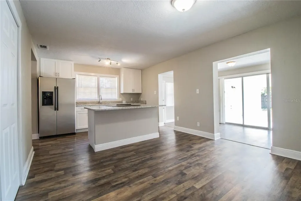 1851 E Elm Road Lakeland FL 33801