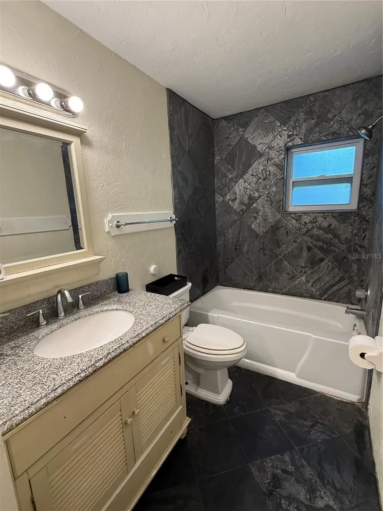 15717 Morgan Street Clearwater FL 33760