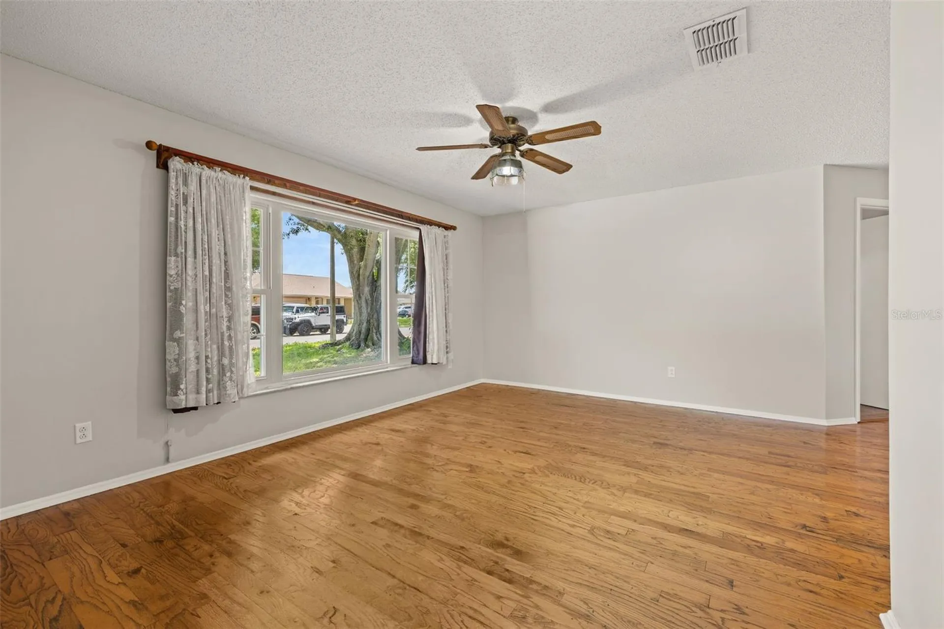 12242 Pantar Street Orlando FL 32837