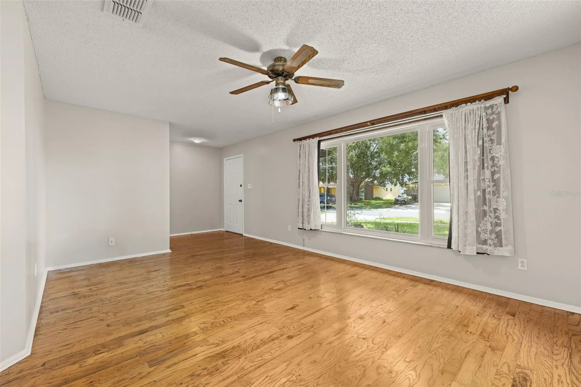12242 Pantar Street Orlando FL 32837