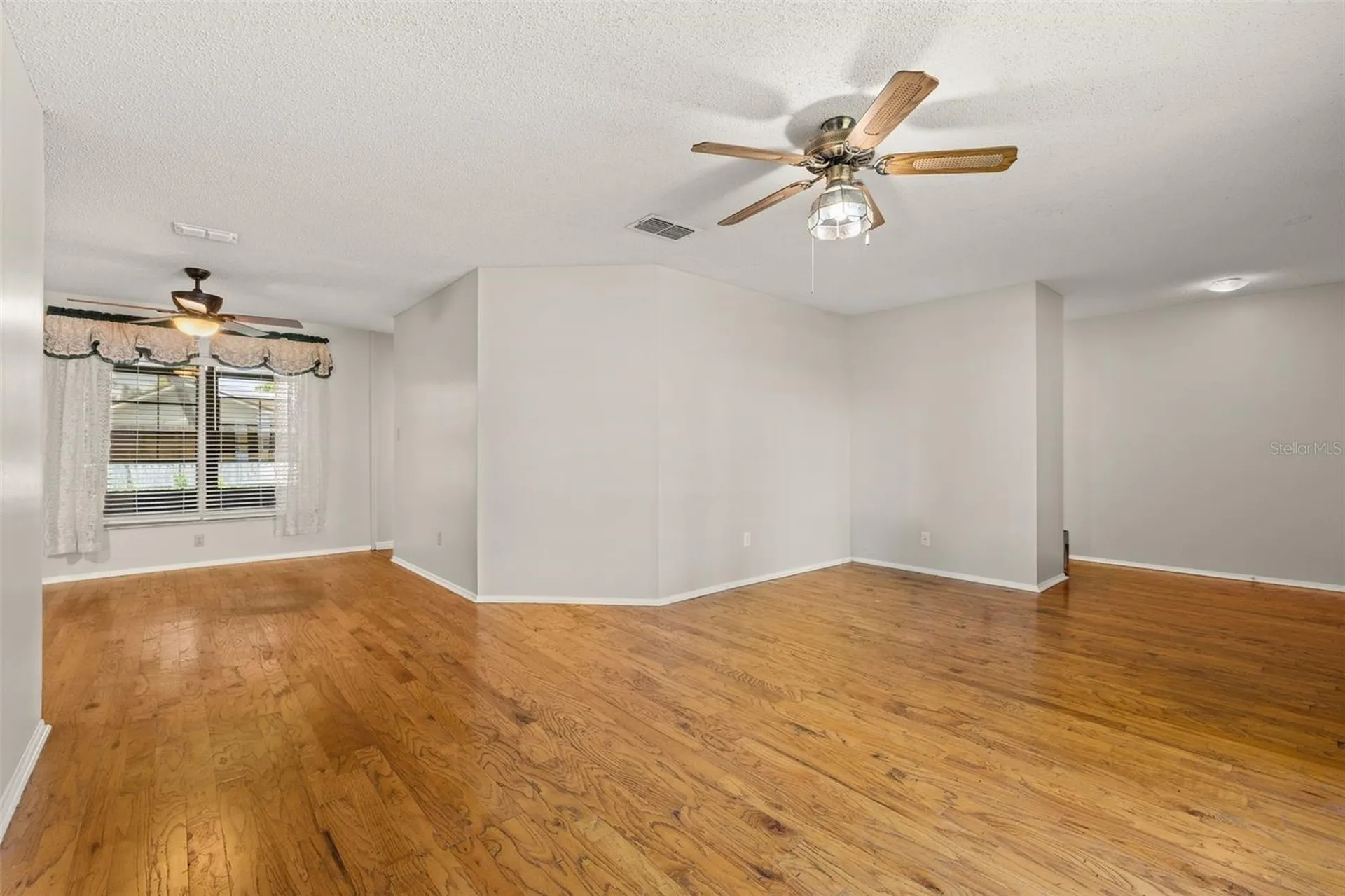 12242 Pantar Street Orlando FL 32837