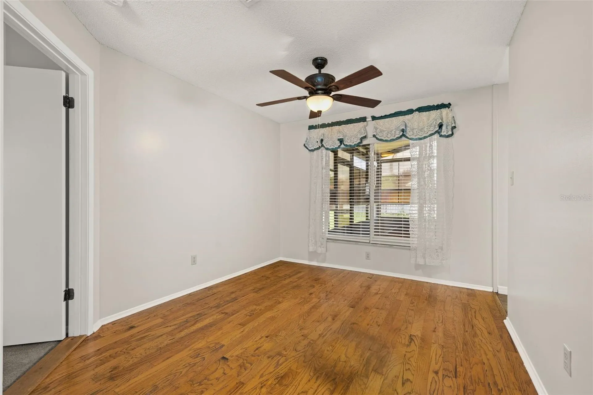 12242 Pantar Street Orlando FL 32837
