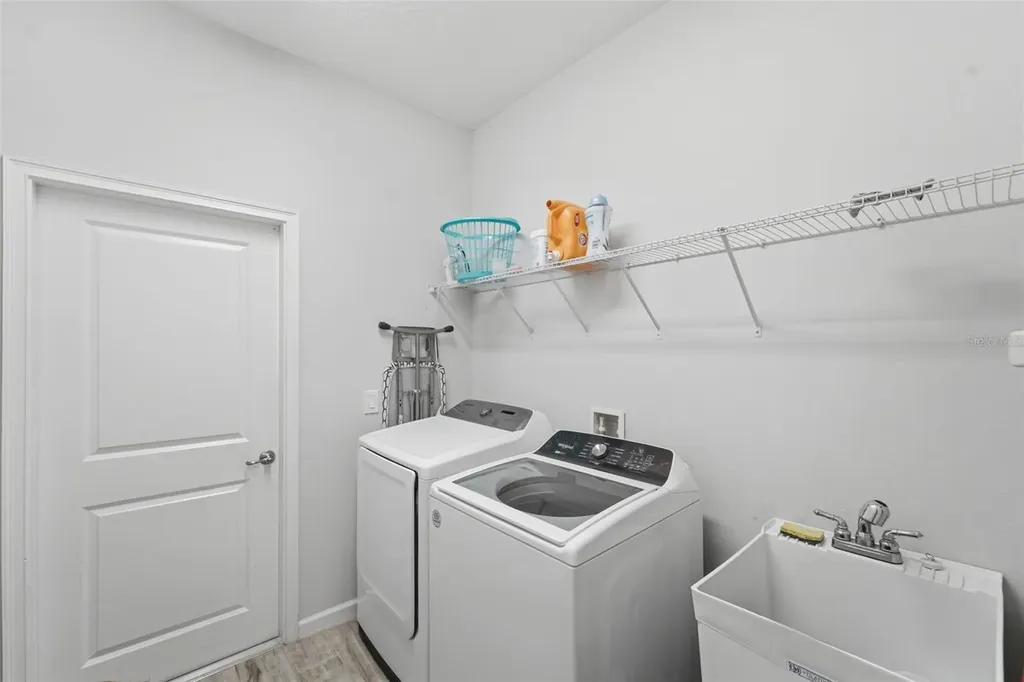 1097 Hendon Loop Davenport FL 33837