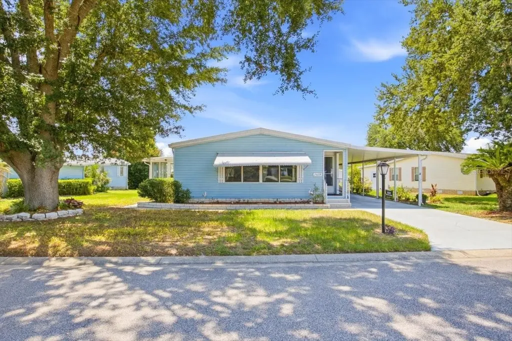 2679 Lake Grassmere Circle Zellwood FL 32798
