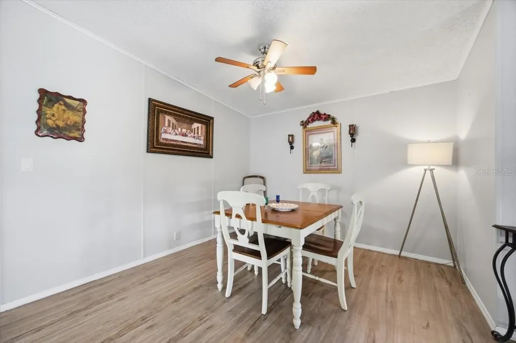 2679 Lake Grassmere Circle Zellwood FL 32798