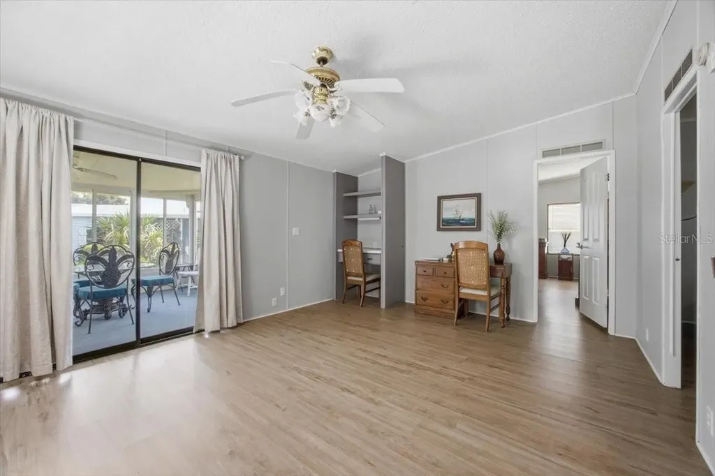 2679 Lake Grassmere Circle Zellwood FL 32798