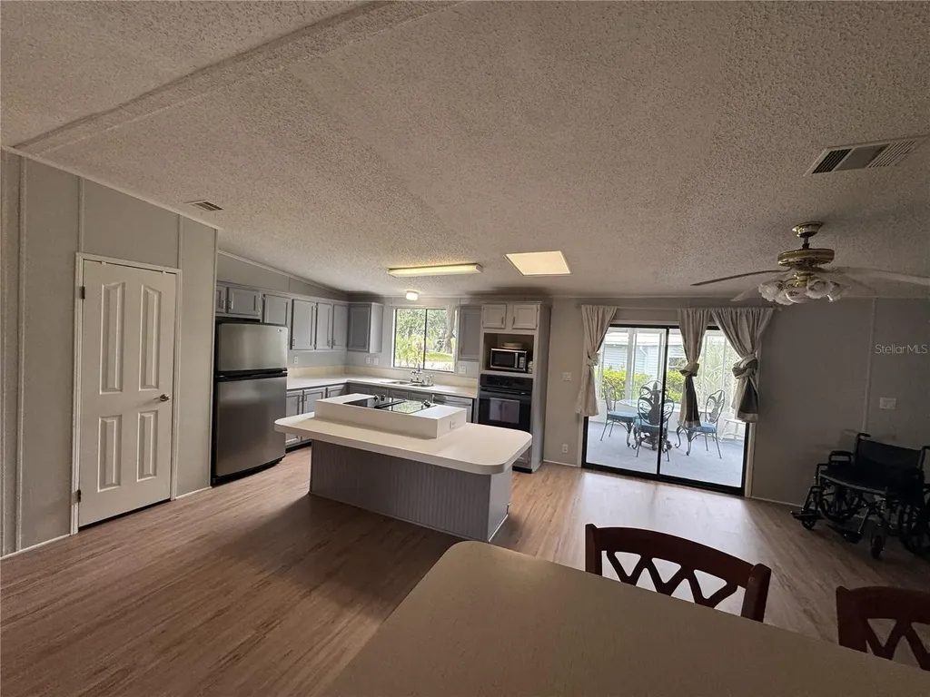 2679 Lake Grassmere Circle Zellwood FL 32798