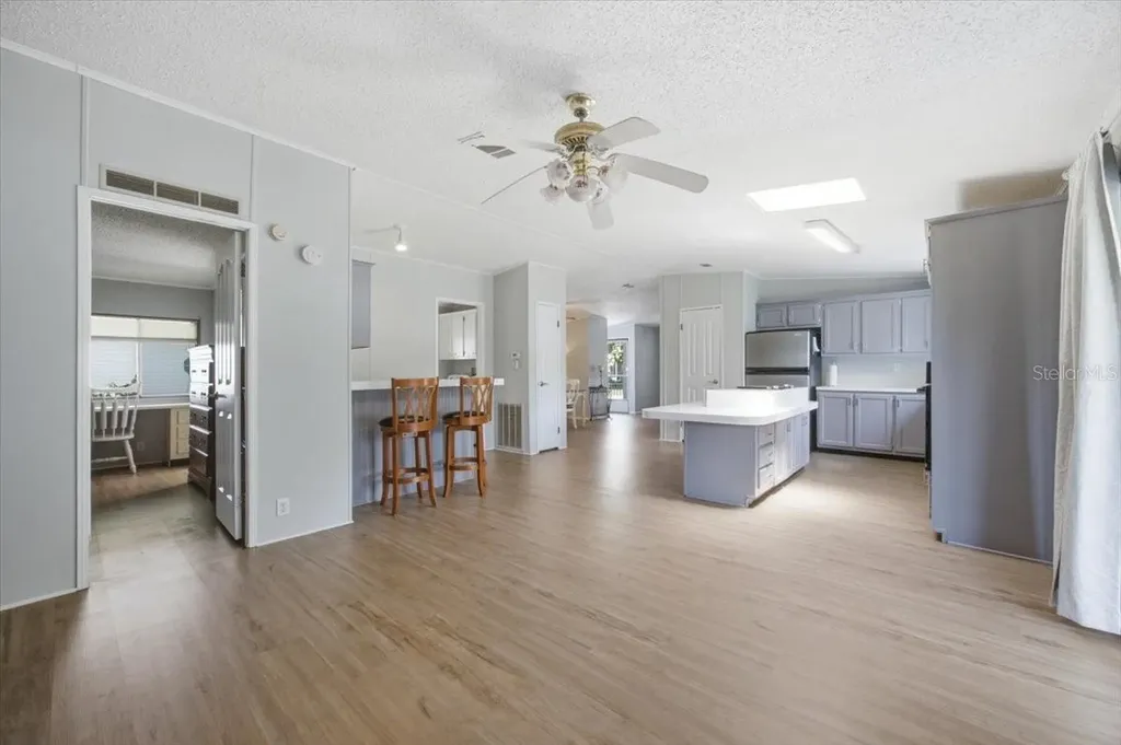 2679 Lake Grassmere Circle Zellwood FL 32798