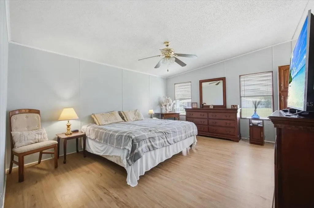 2679 Lake Grassmere Circle Zellwood FL 32798