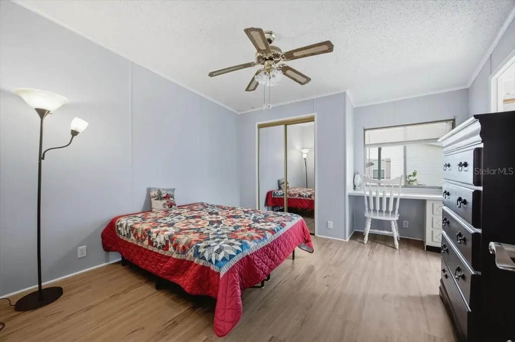2679 Lake Grassmere Circle Zellwood FL 32798