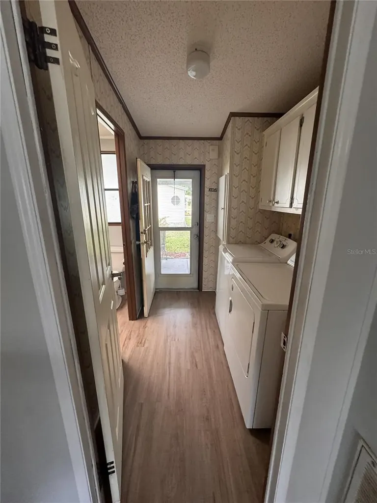 2679 Lake Grassmere Circle Zellwood FL 32798