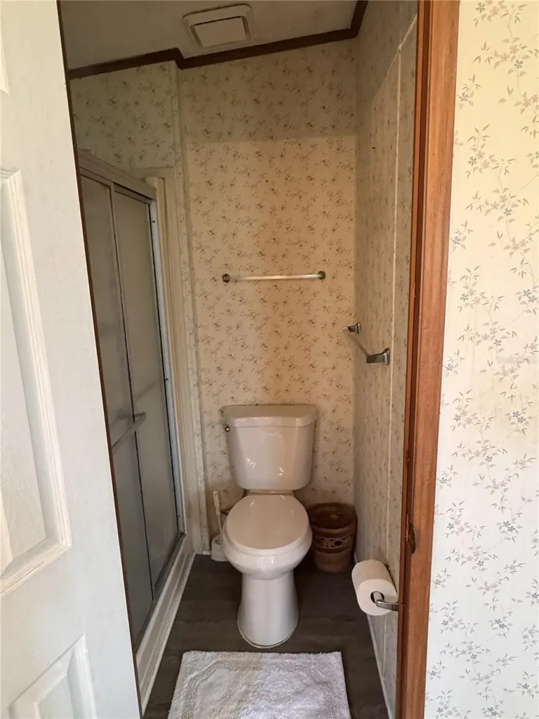 2679 Lake Grassmere Circle Zellwood FL 32798