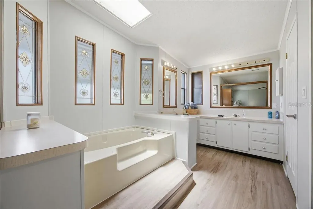 2679 Lake Grassmere Circle Zellwood FL 32798