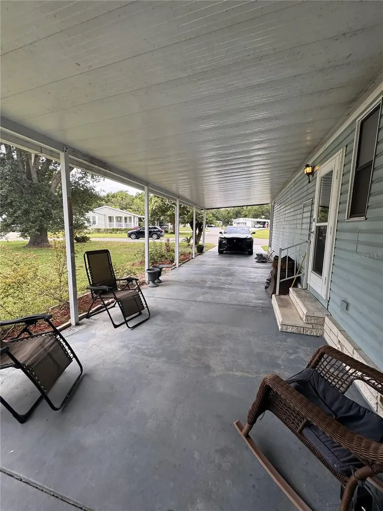2679 Lake Grassmere Circle Zellwood FL 32798
