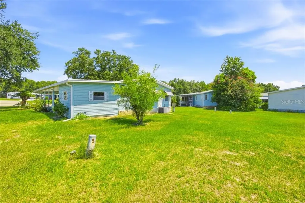 2679 Lake Grassmere Circle Zellwood FL 32798