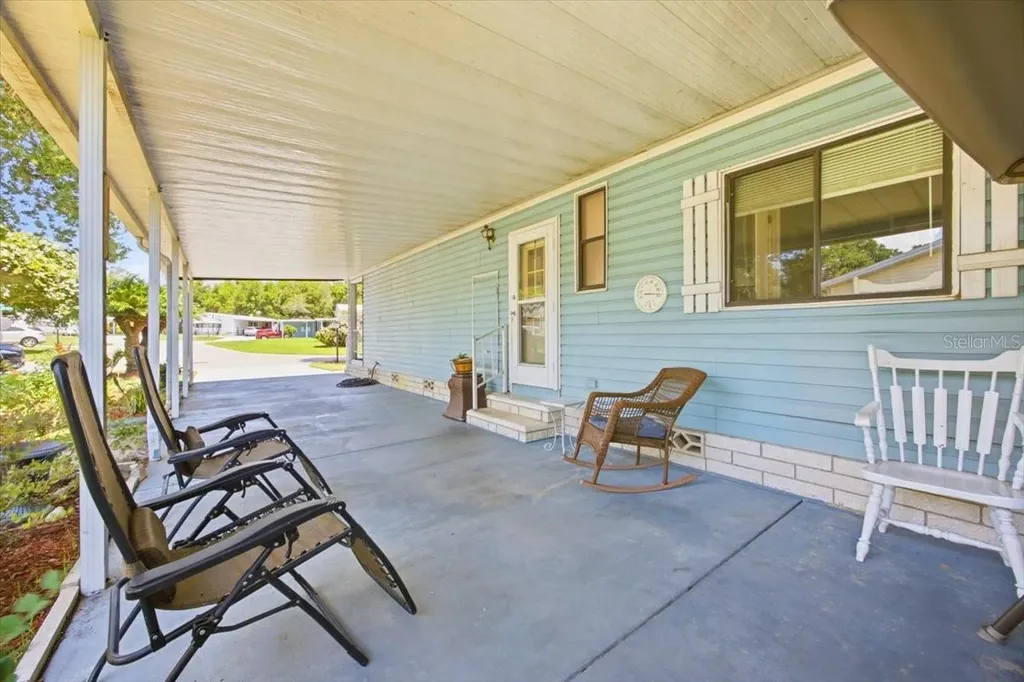 2679 Lake Grassmere Circle Zellwood FL 32798