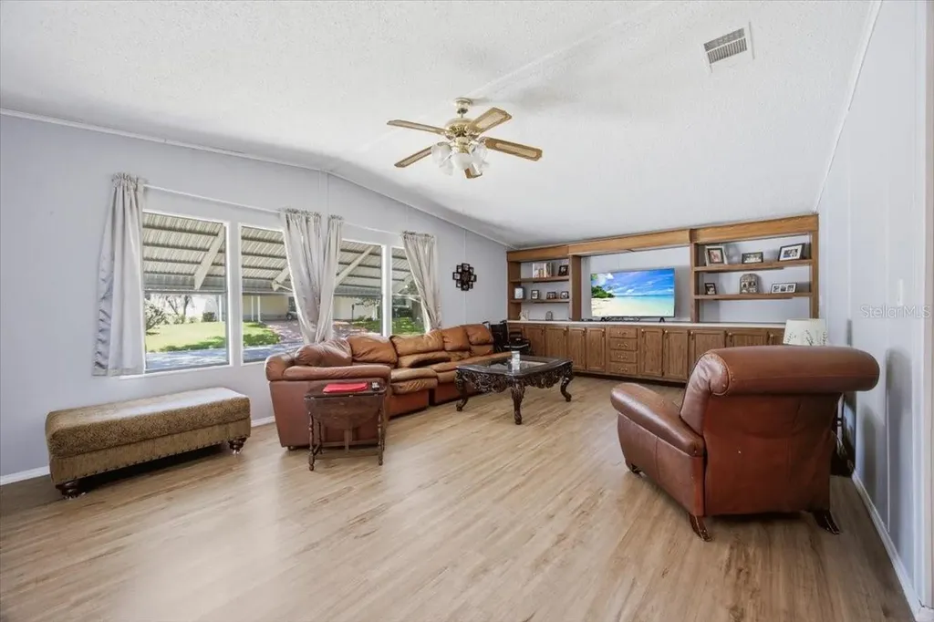 2679 Lake Grassmere Circle Zellwood FL 32798