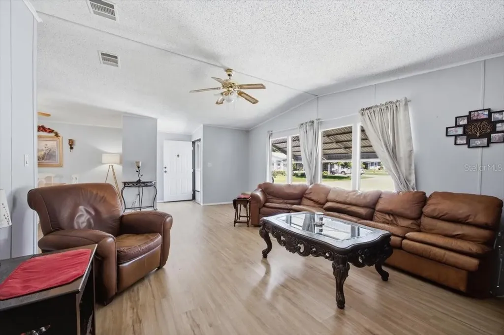 2679 Lake Grassmere Circle Zellwood FL 32798