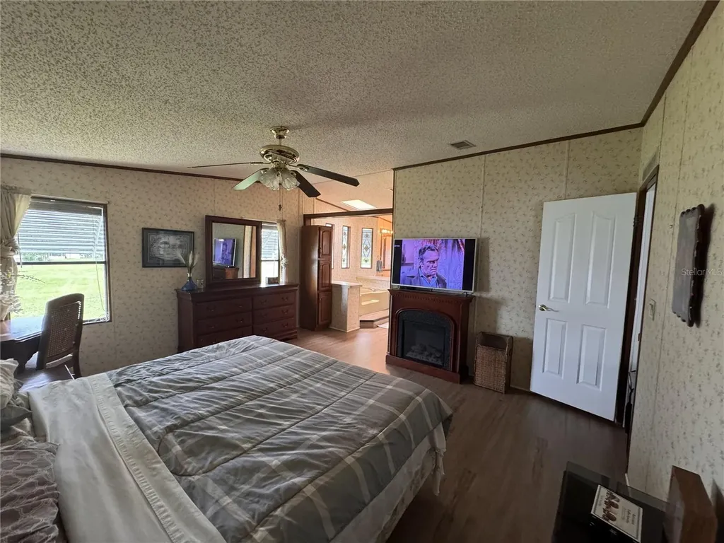 2679 Lake Grassmere Circle Zellwood FL 32798