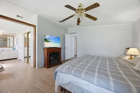 2679 Lake Grassmere Circle Zellwood FL 32798
