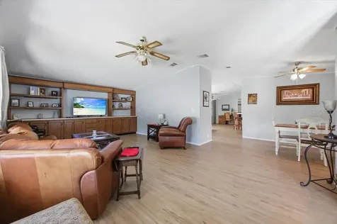 2679 Lake Grassmere Circle Zellwood FL 32798