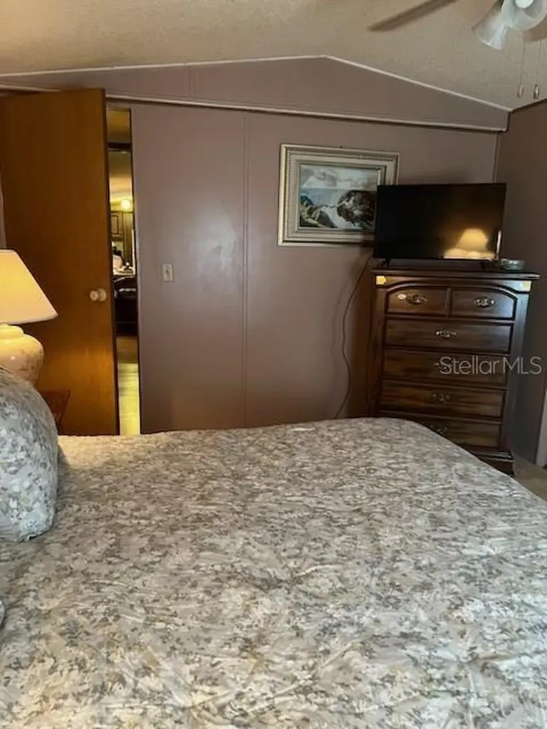 12482 161st Road Live Oak FL 32060