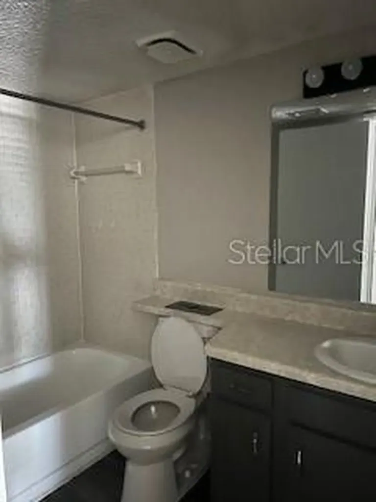 6332 Newtown Circle Tampa FL 33615