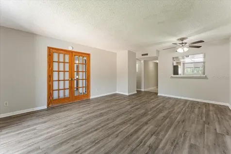 6332 Newtown Circle Tampa FL 33615
