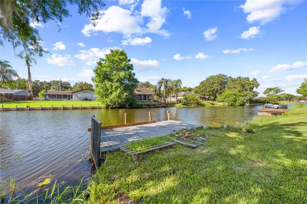 2664 Emerald Lake Court Kissimmee FL 34744