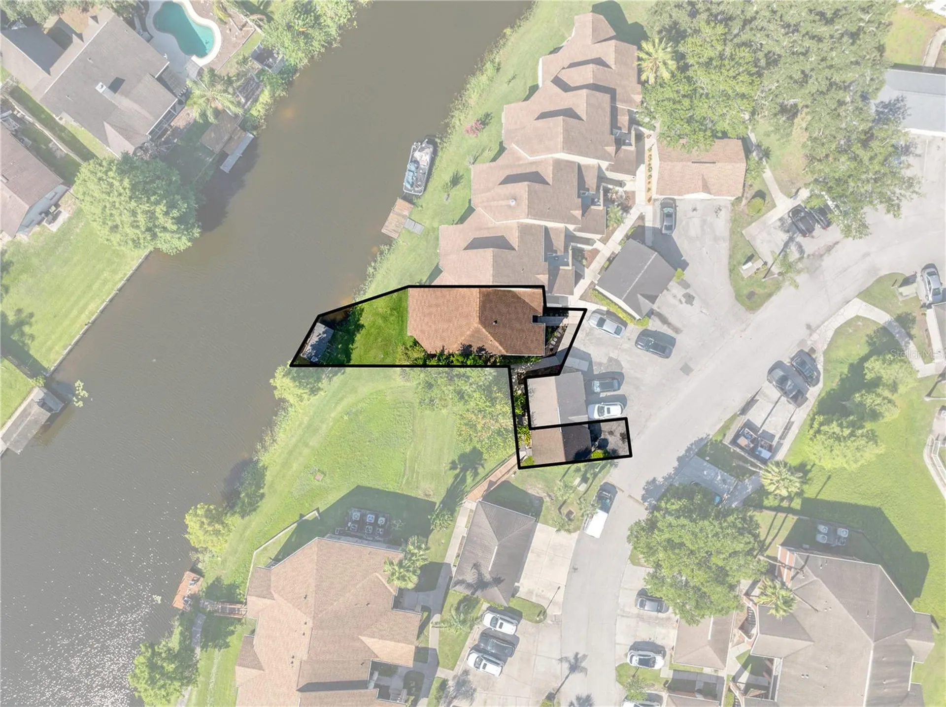 2664 Emerald Lake Court Kissimmee FL 34744
