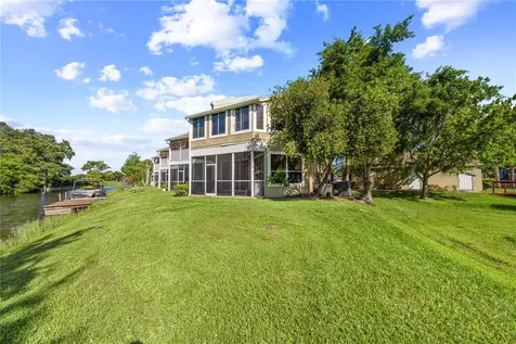 2664 Emerald Lake Court Kissimmee FL 34744