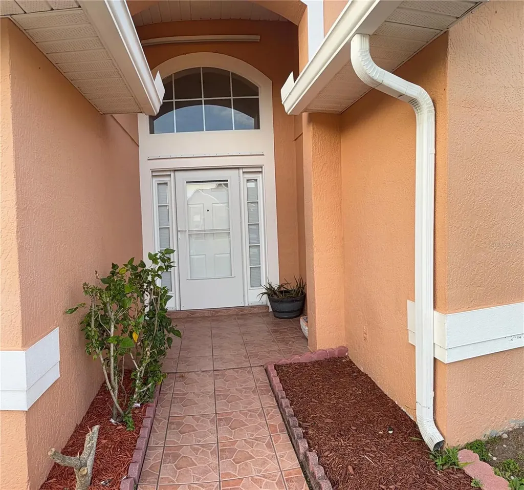 2527 Hikers Court Kissimmee FL 34743