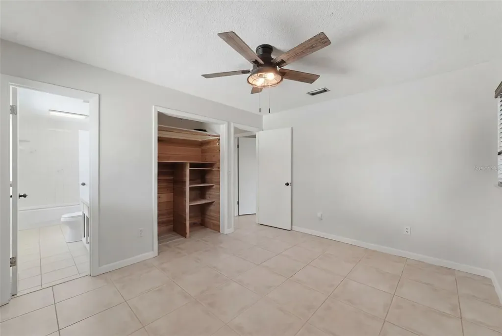 915 E Michigan Avenue Deland FL 32724