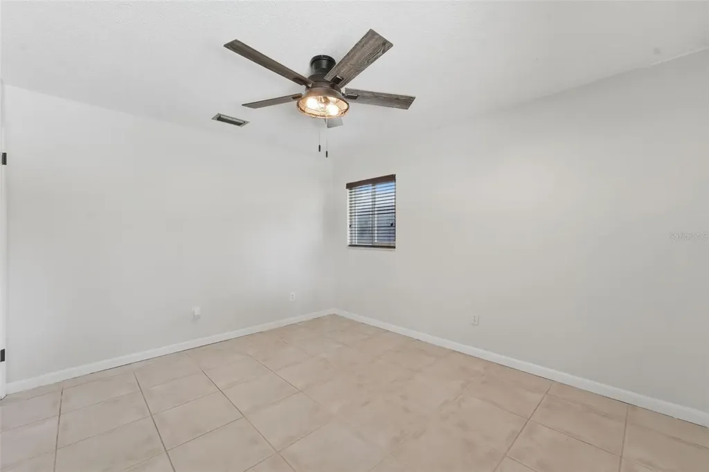 915 E Michigan Avenue Deland FL 32724