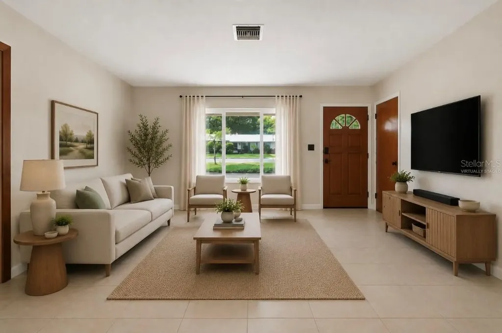 915 E Michigan Avenue Deland FL 32724